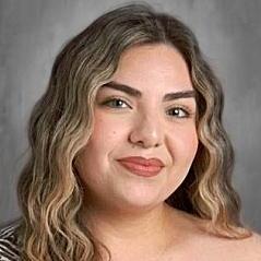 EvelynMolina's Profile Photo