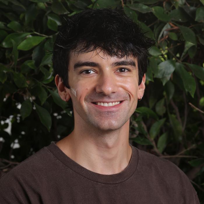 AlexVlad's Profile Photo