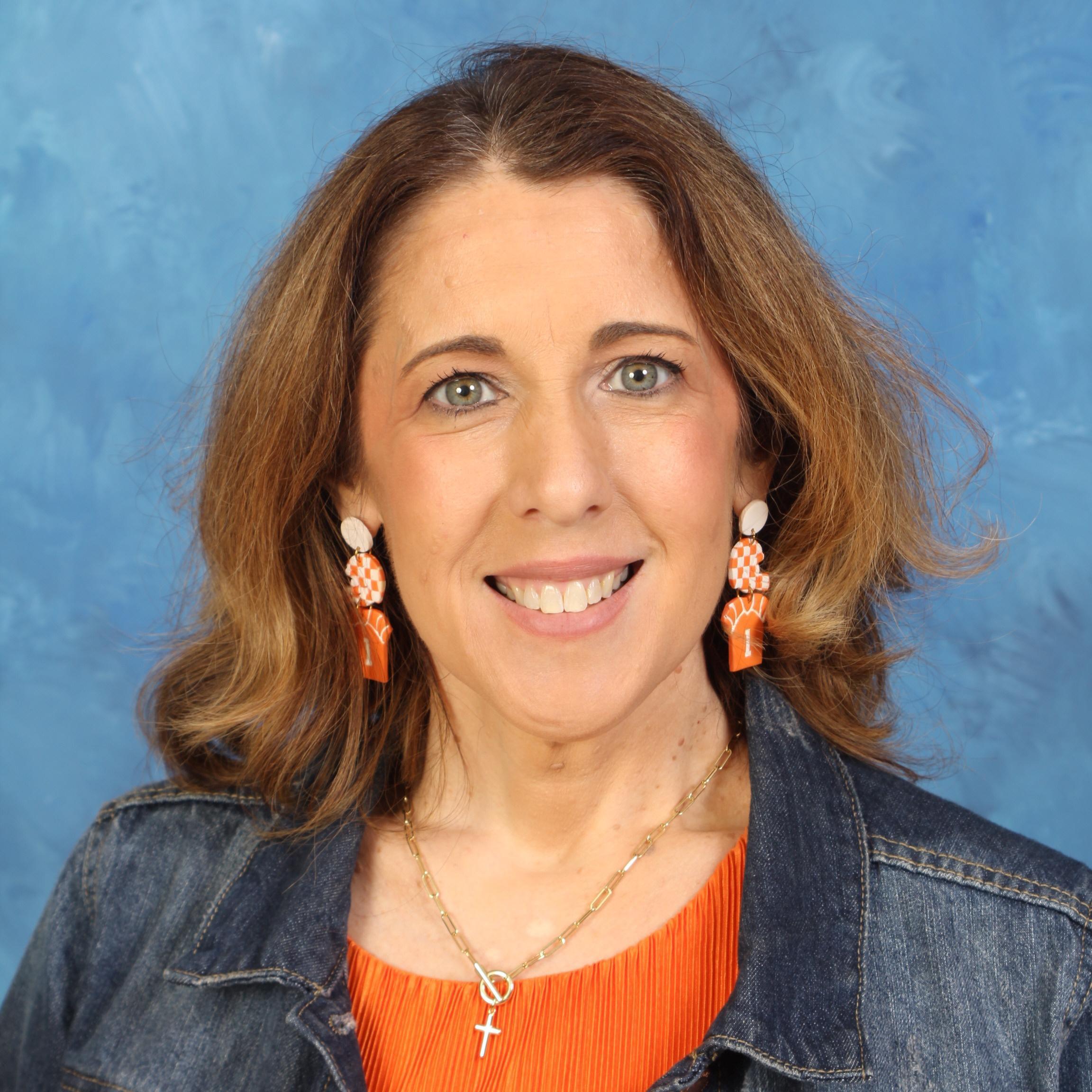 Laura DrewHolmes's Profile Photo