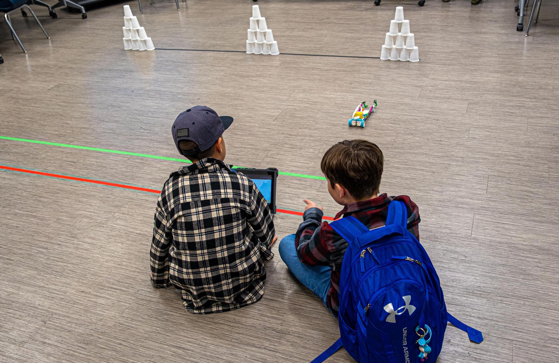 students control their robots with a computer