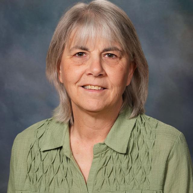 AngelaBenzy's Profile Photo