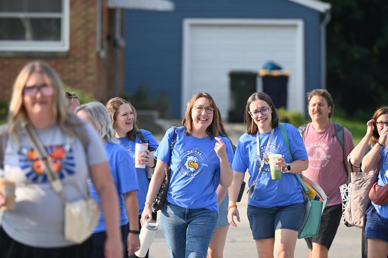 irving teachers walking in together