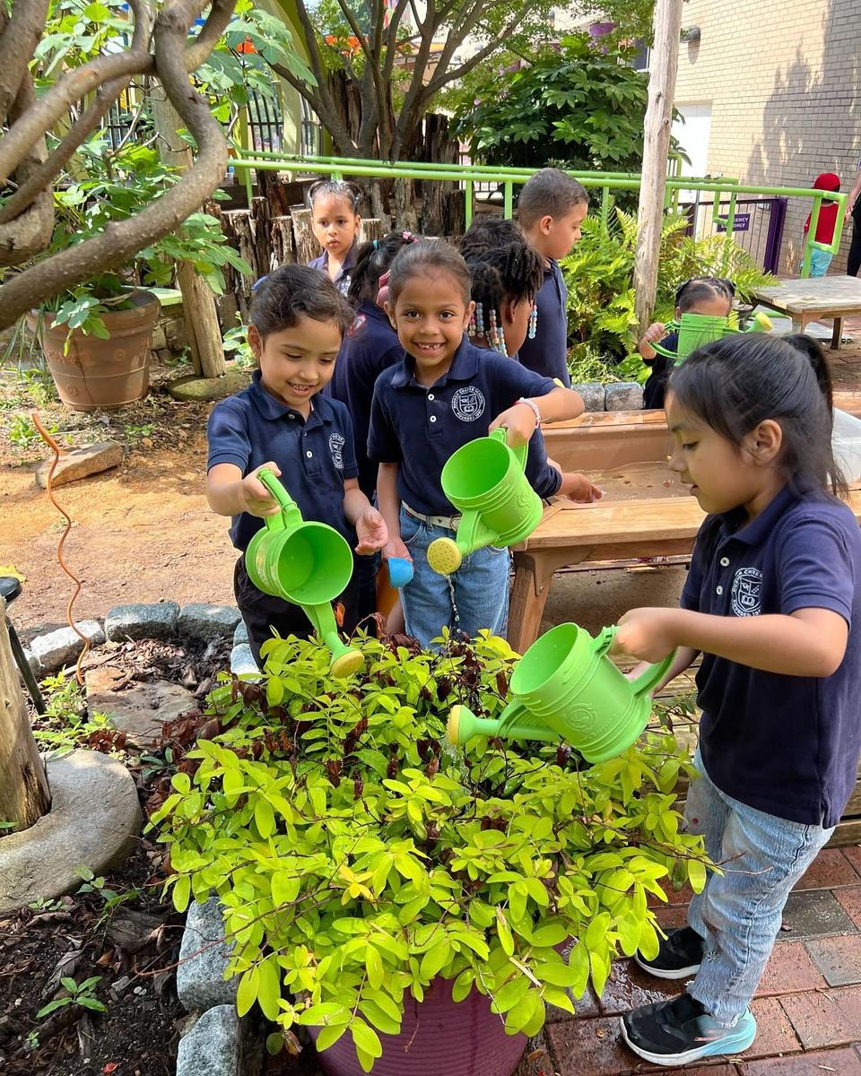 field trip gardening