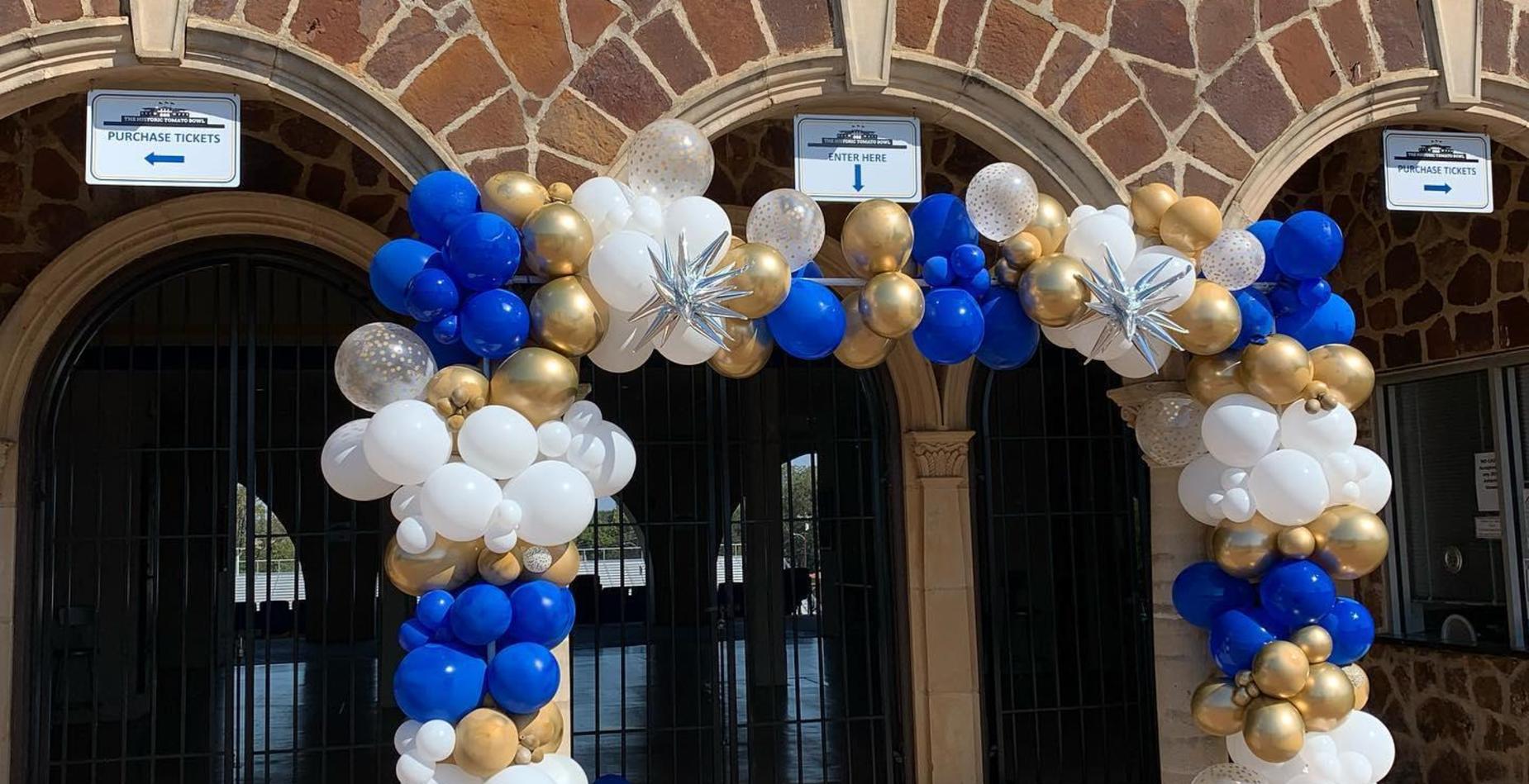 baloons at tomato bowl