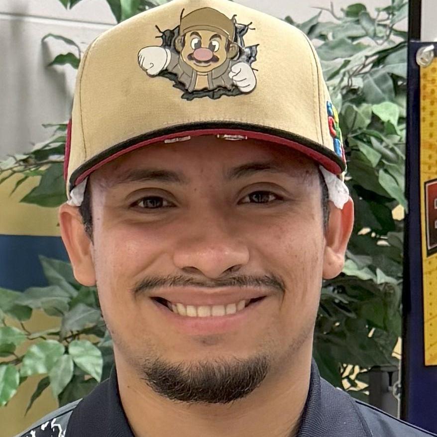 RobertoVerdin's Profile Photo