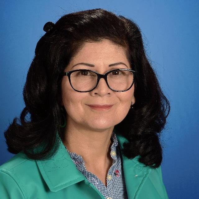 EstherDe Santiago's Profile Photo