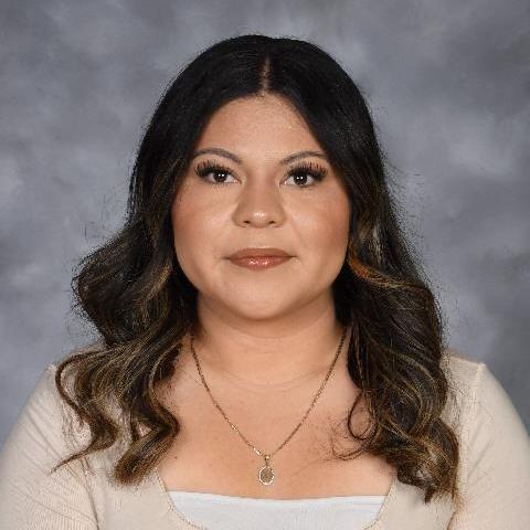 LizetLagunes's Profile Photo