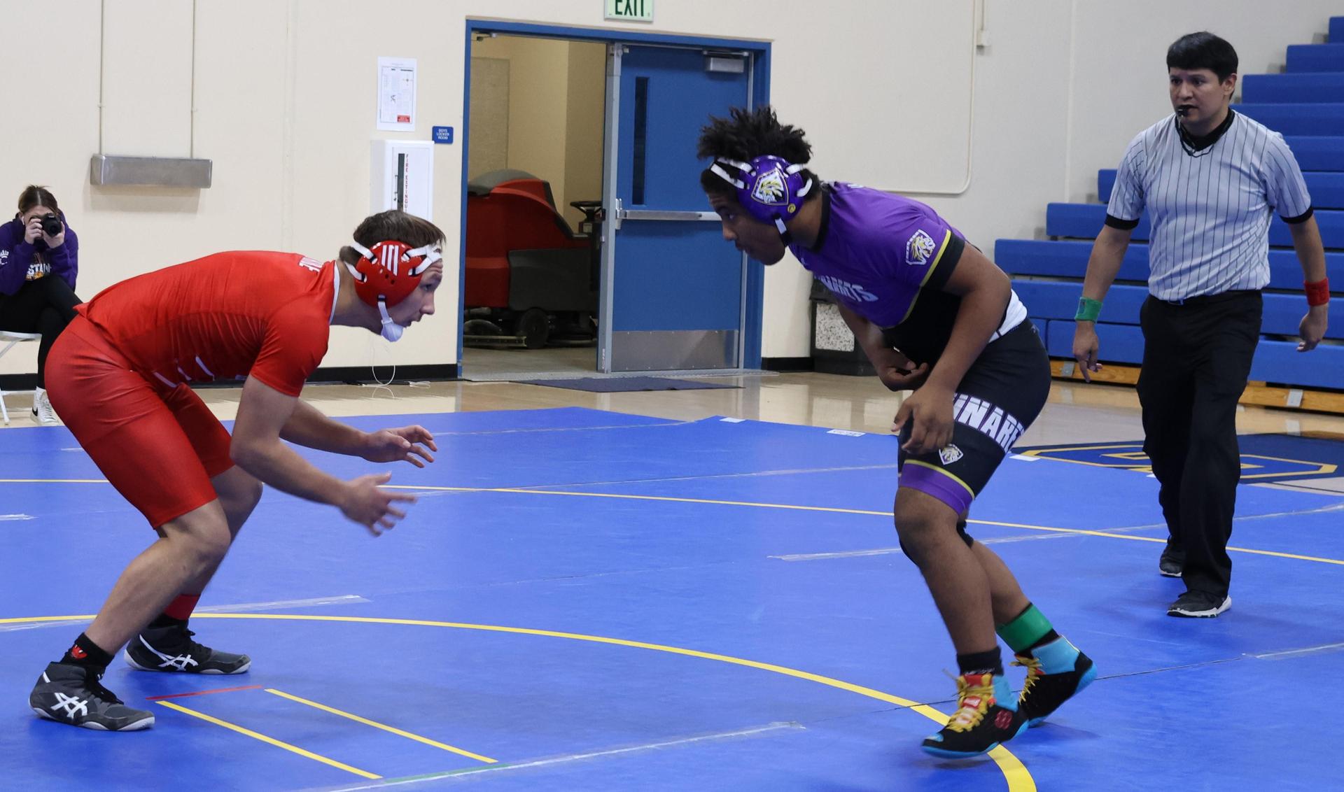 wrestlers in action at parlier