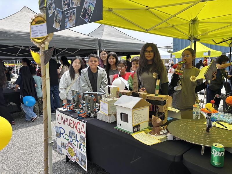 Students at LAUSD STEAM fest