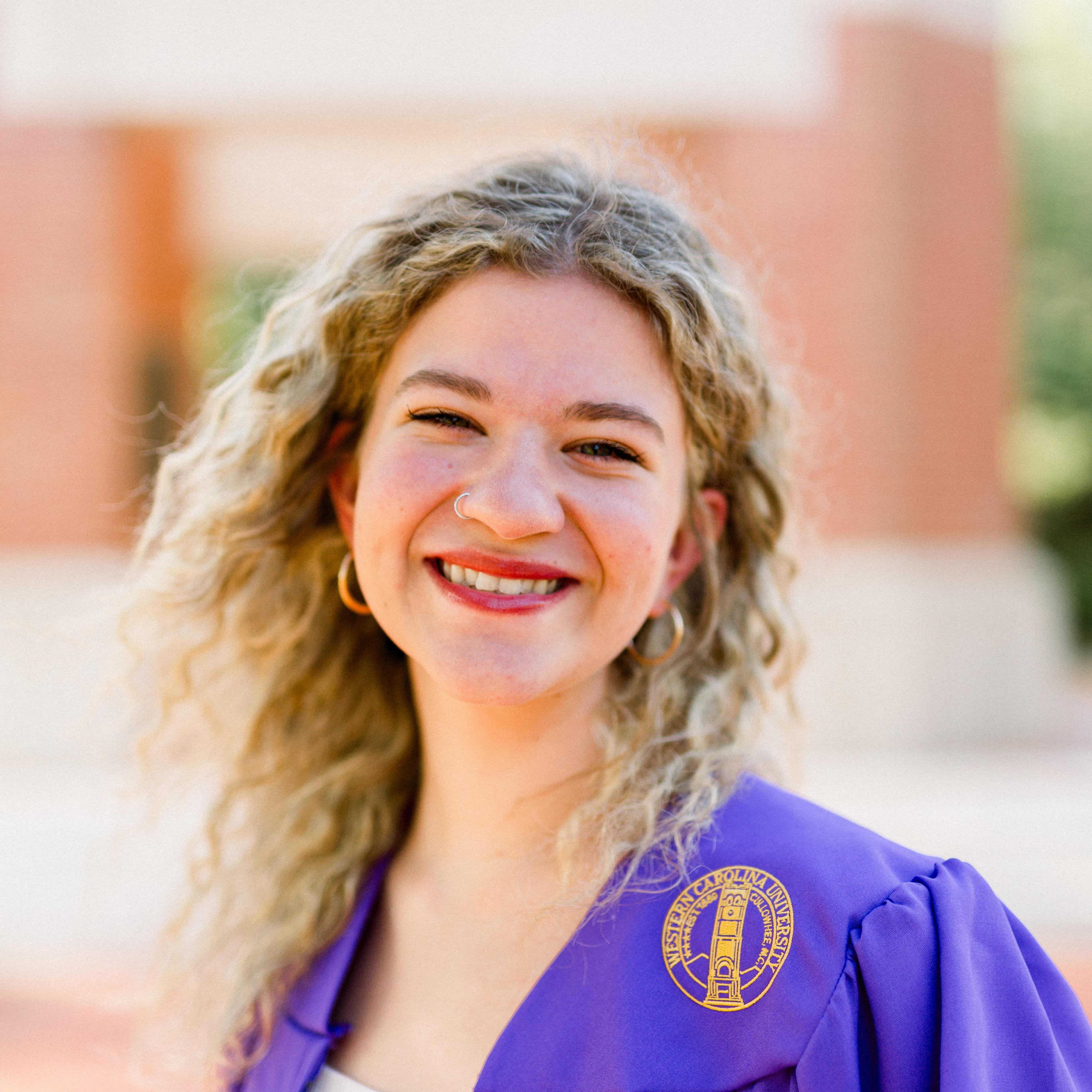 JuliaLong's Profile Photo