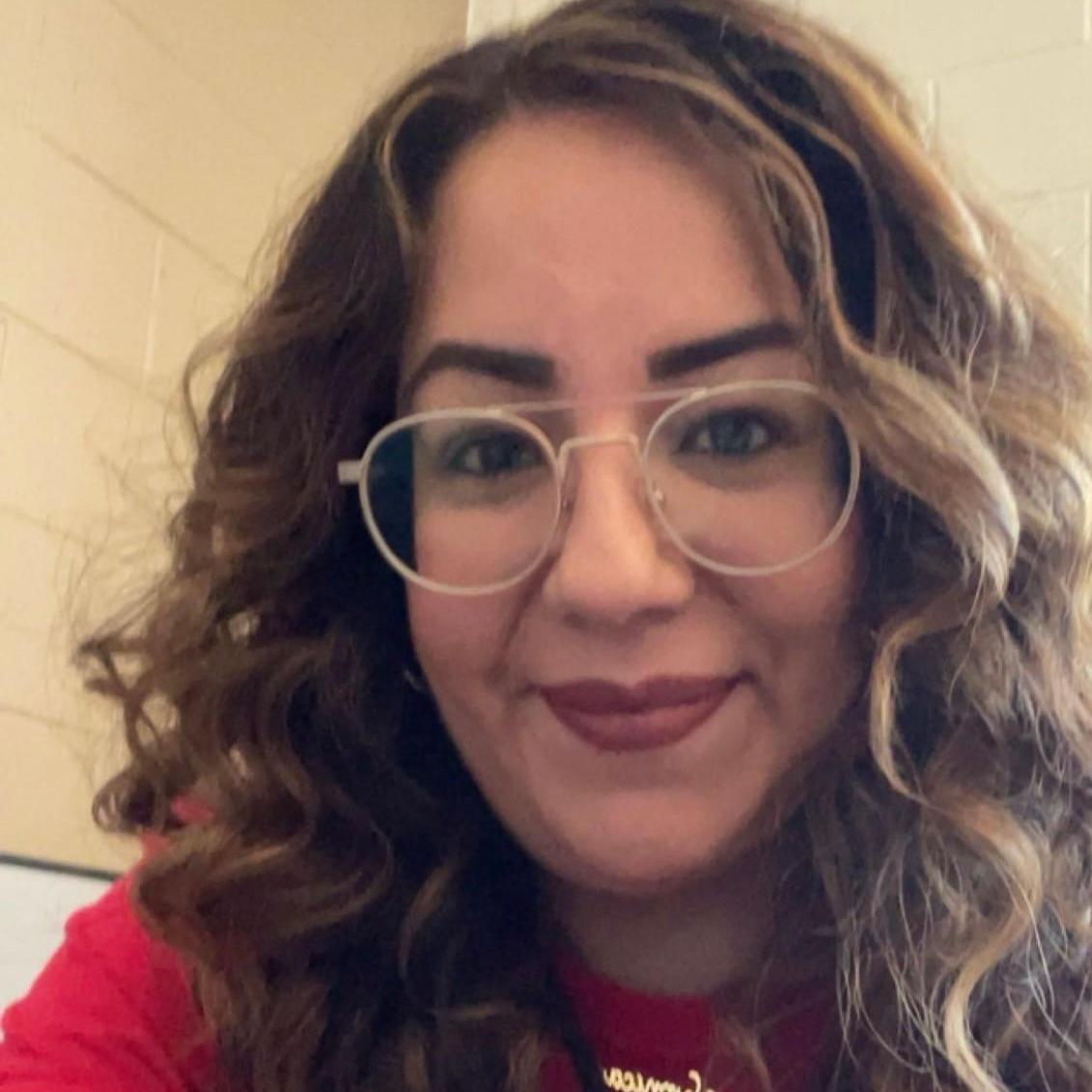VeronicaFlores's Profile Photo