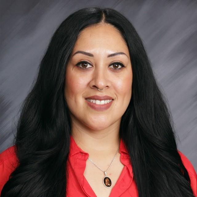 MabelIriarte-Dundov's Profile Photo