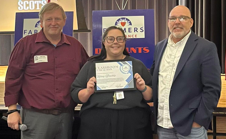 Highland Middle School teacher receives grant