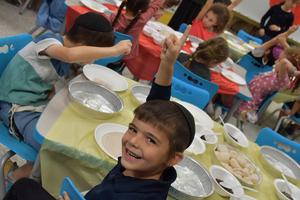 Kindergarten Challah Bake