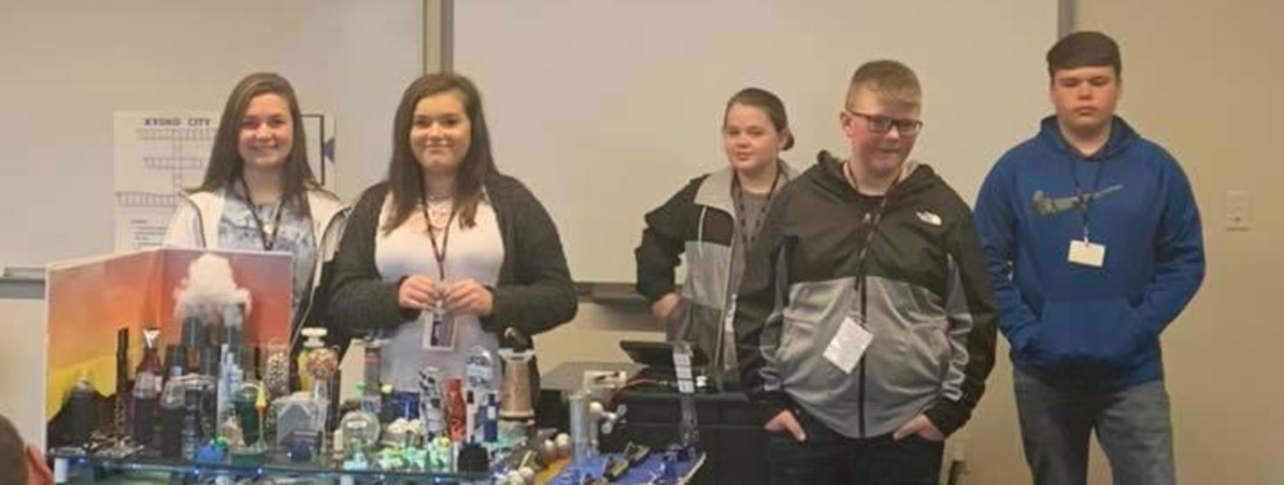 Vonore Middle students present their project to judges