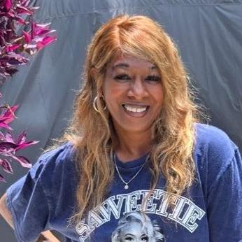 SandraGlenn's Profile Photo