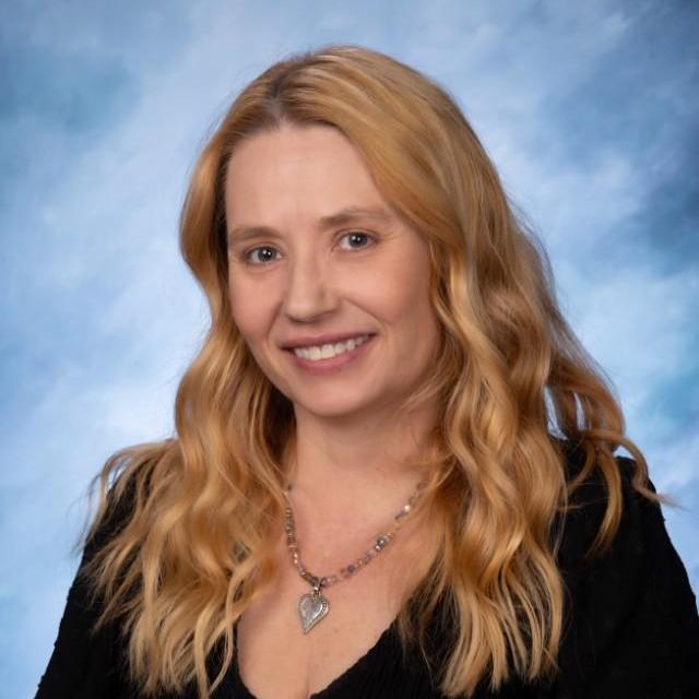 HollyJanisch's Profile Photo