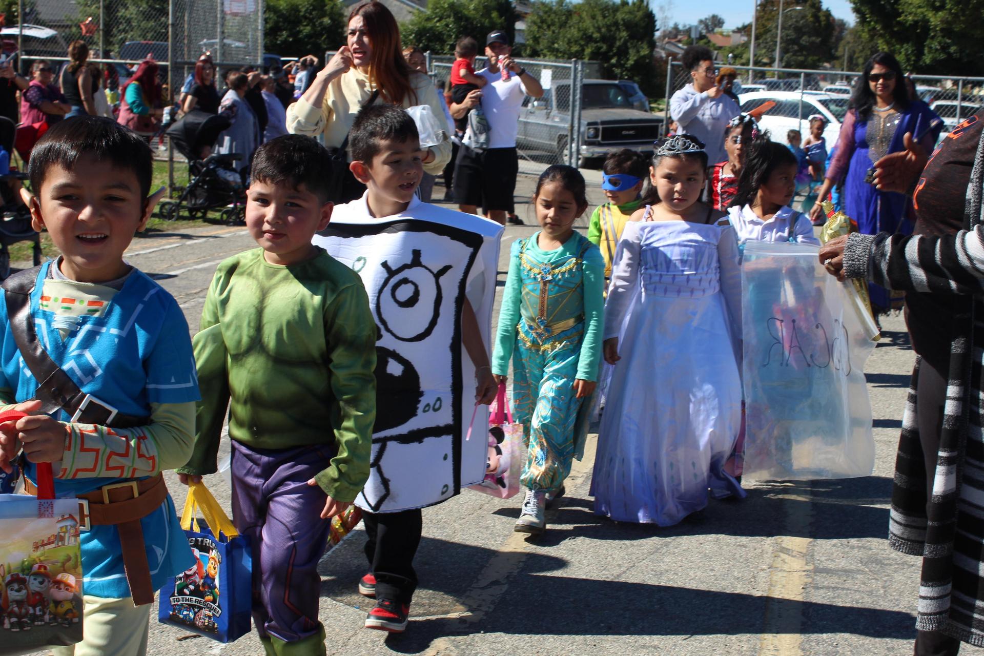 Reading Is Fundamental (RIF) – Costume Parade, Trunk or Treat, and Día de los Muertos 