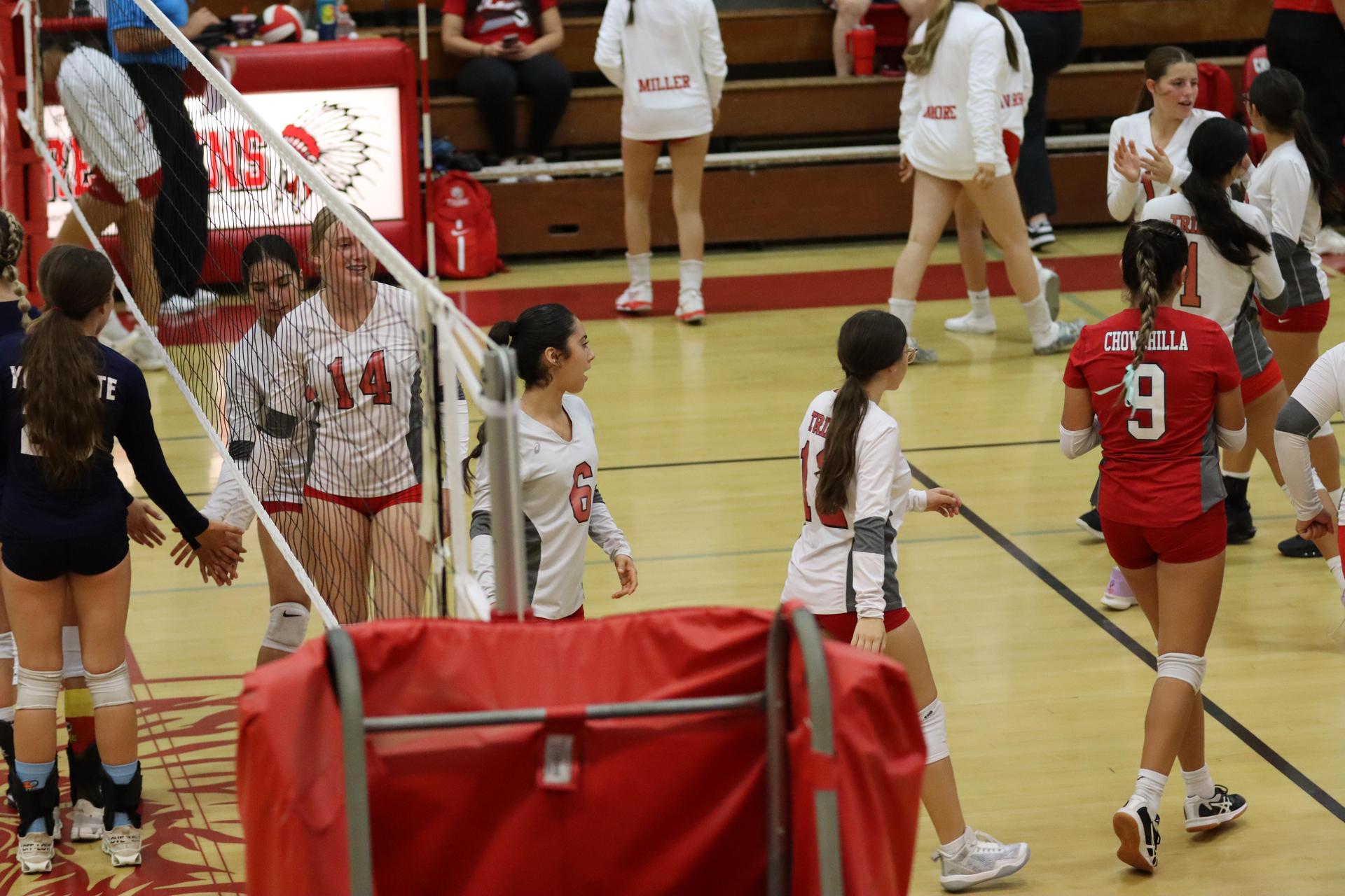 junior varsity girls playing volleyball against Yosemite