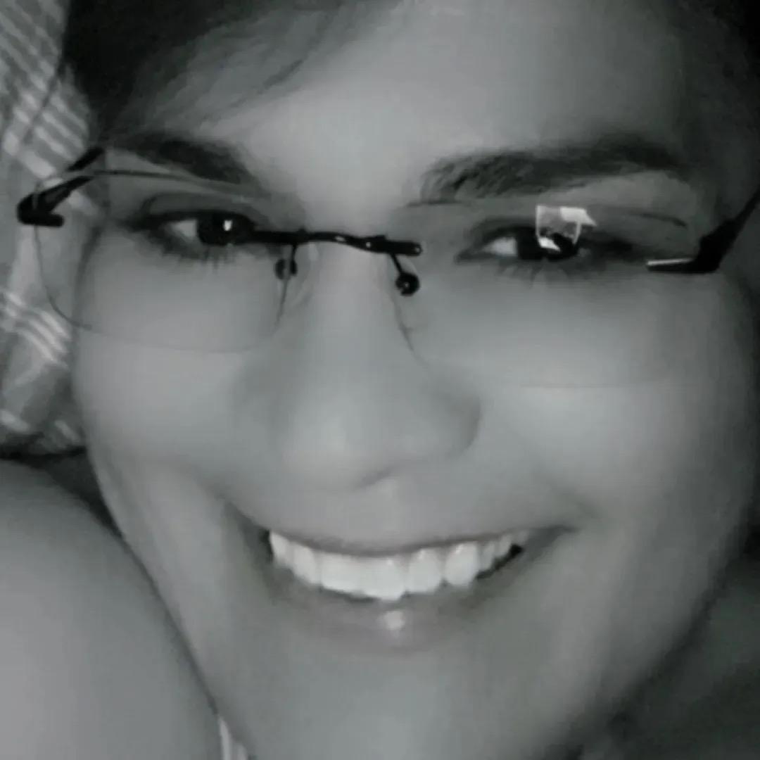YvonneMundine's Profile Photo