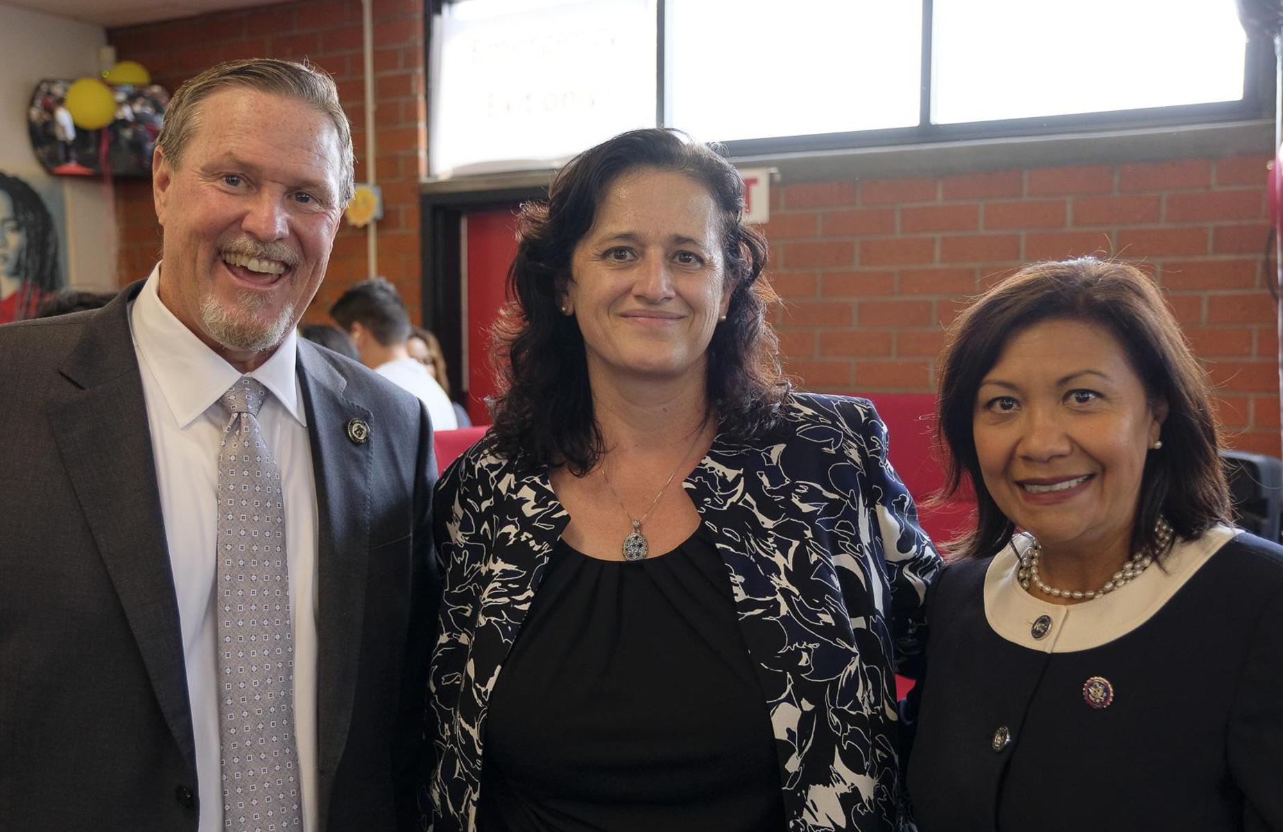 Thank you Congresswoman Norma Torres for visiting Pomona High School! #proud2bepusd #buildingourfuturetogether