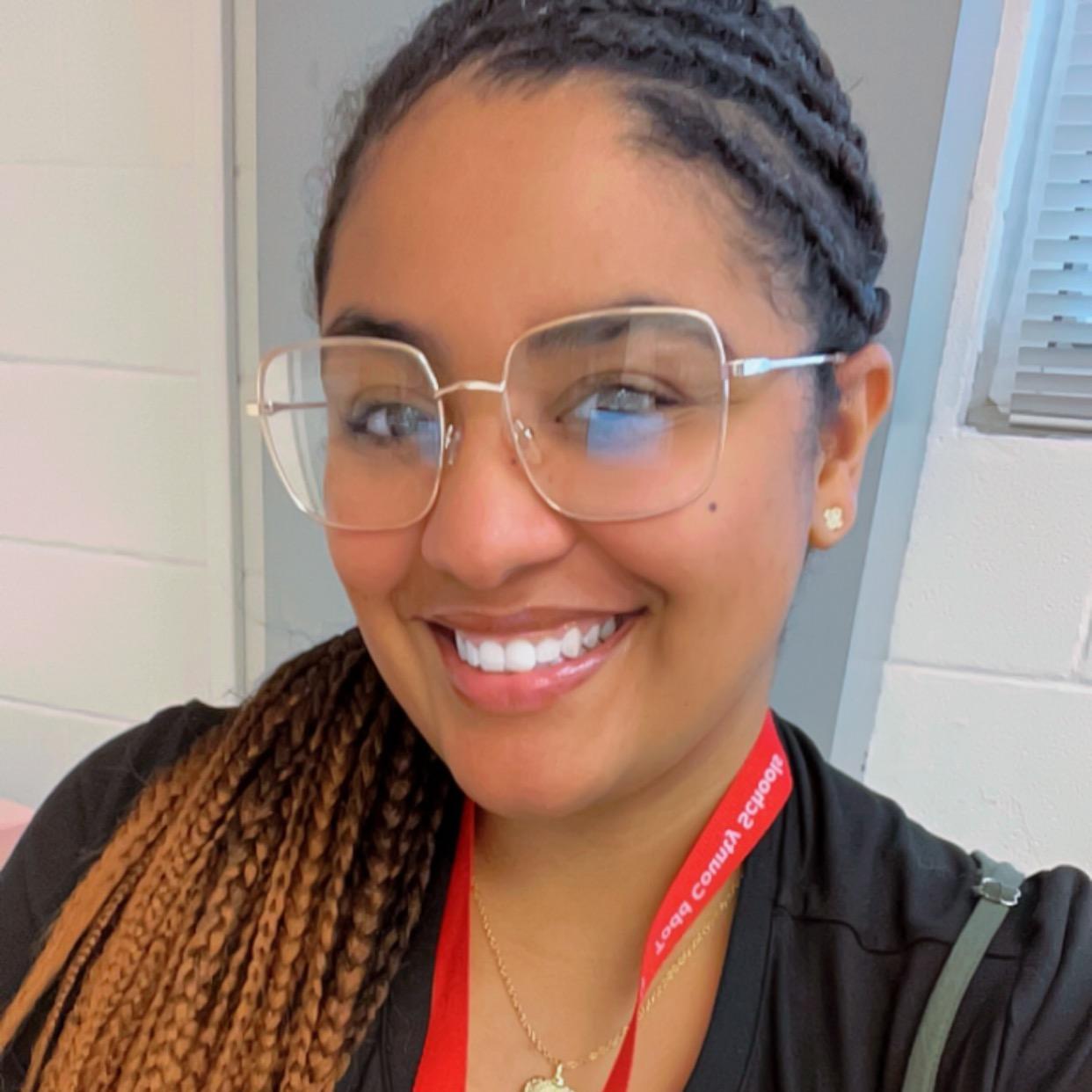 LydiaEncarnacion's Profile Photo