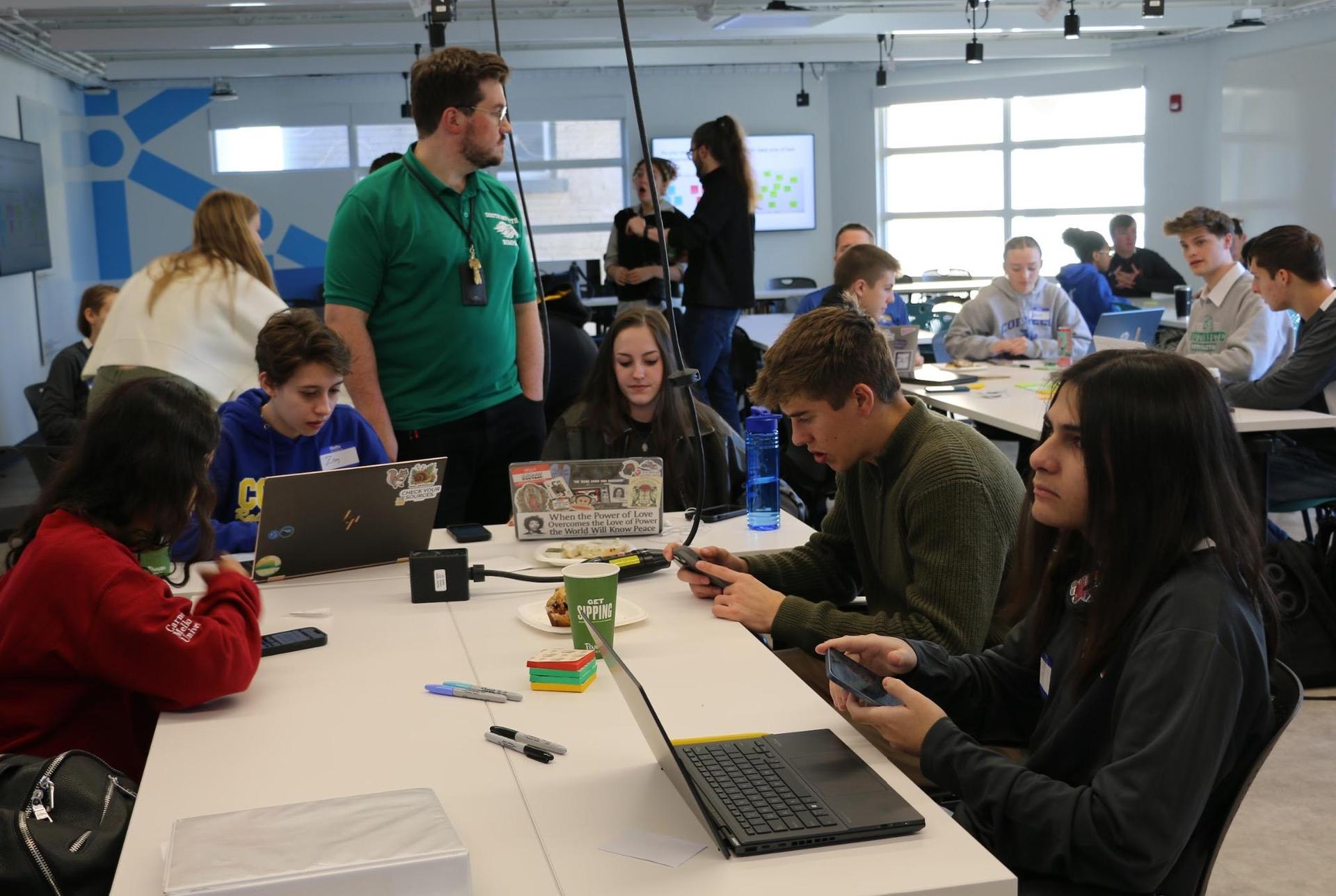 Students collaborating together