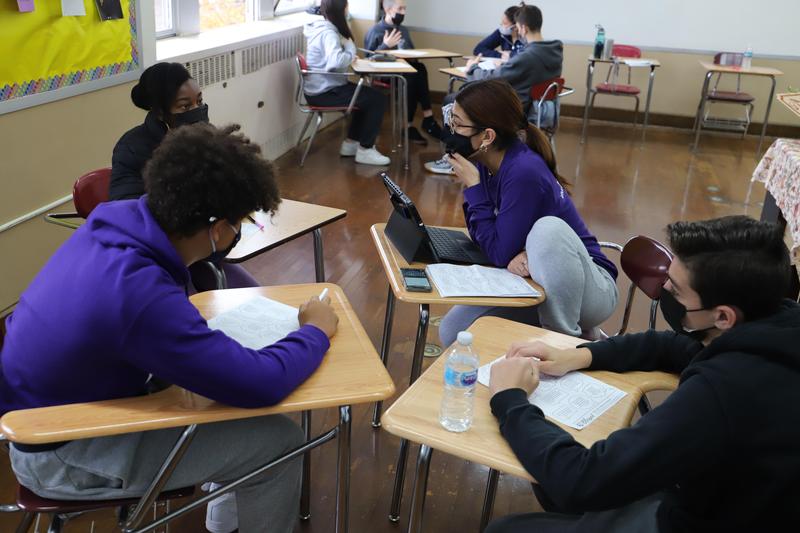 Freshmen Discover Blessings on Day of Retreat Featured Photo