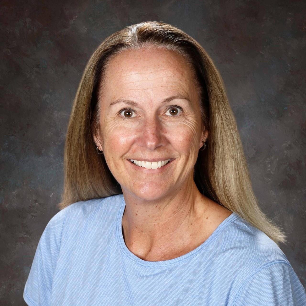 JulieSimmons's Profile Photo