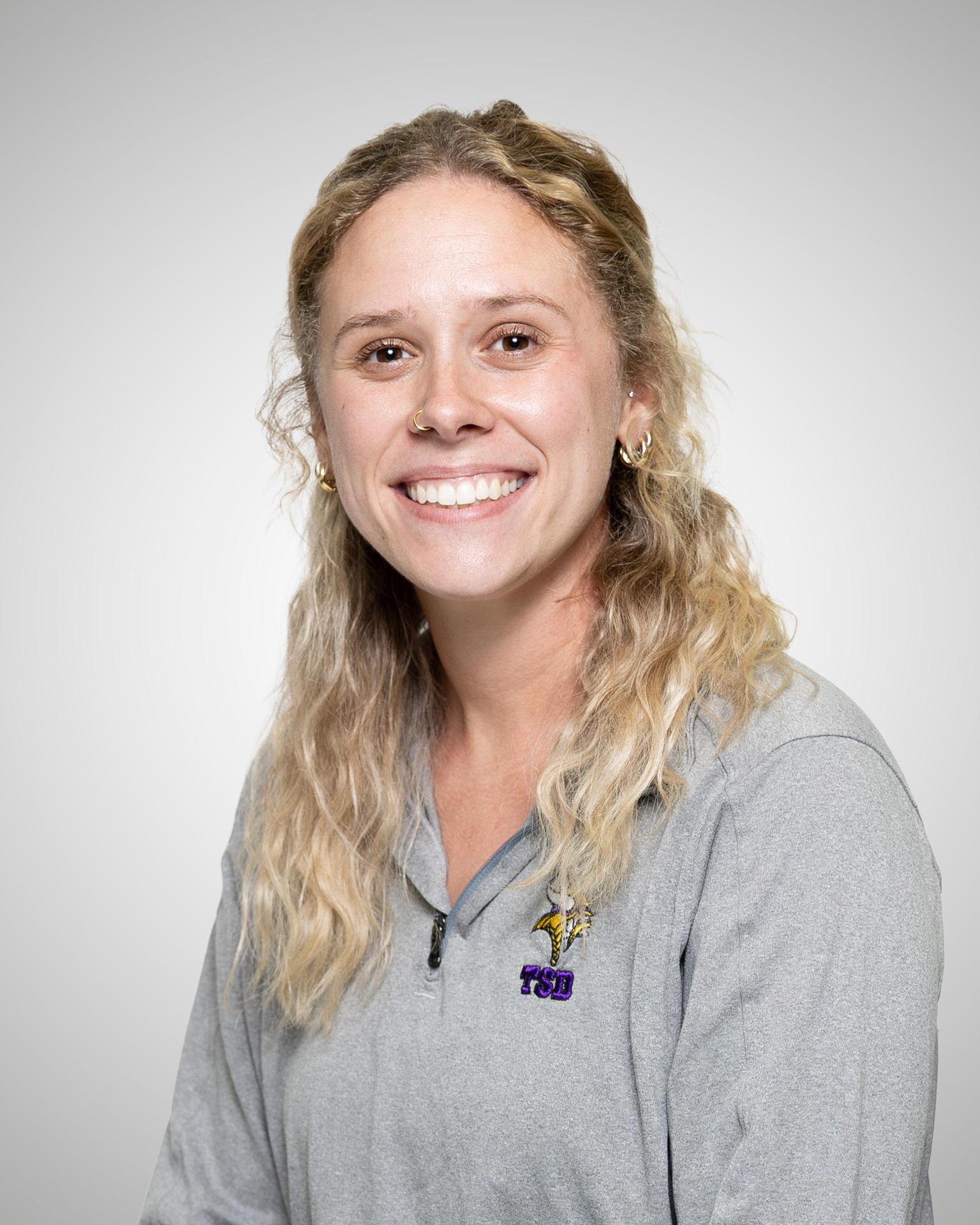Assistant Coach Jessica Holton