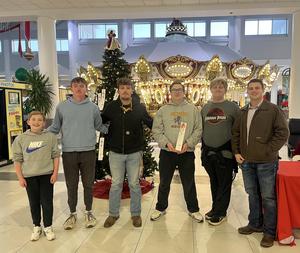 Picture of student council at mall to shop for Christmas Toys