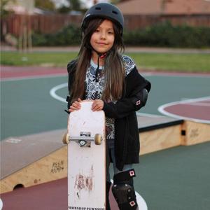 Pomona - Free sports image of a skateboard girl