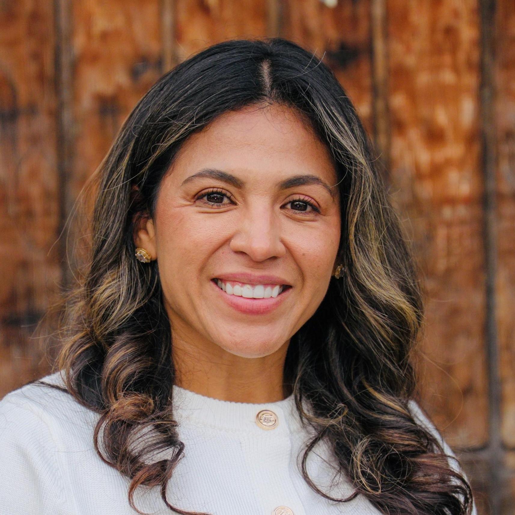NuviaVelazquez's Profile Photo