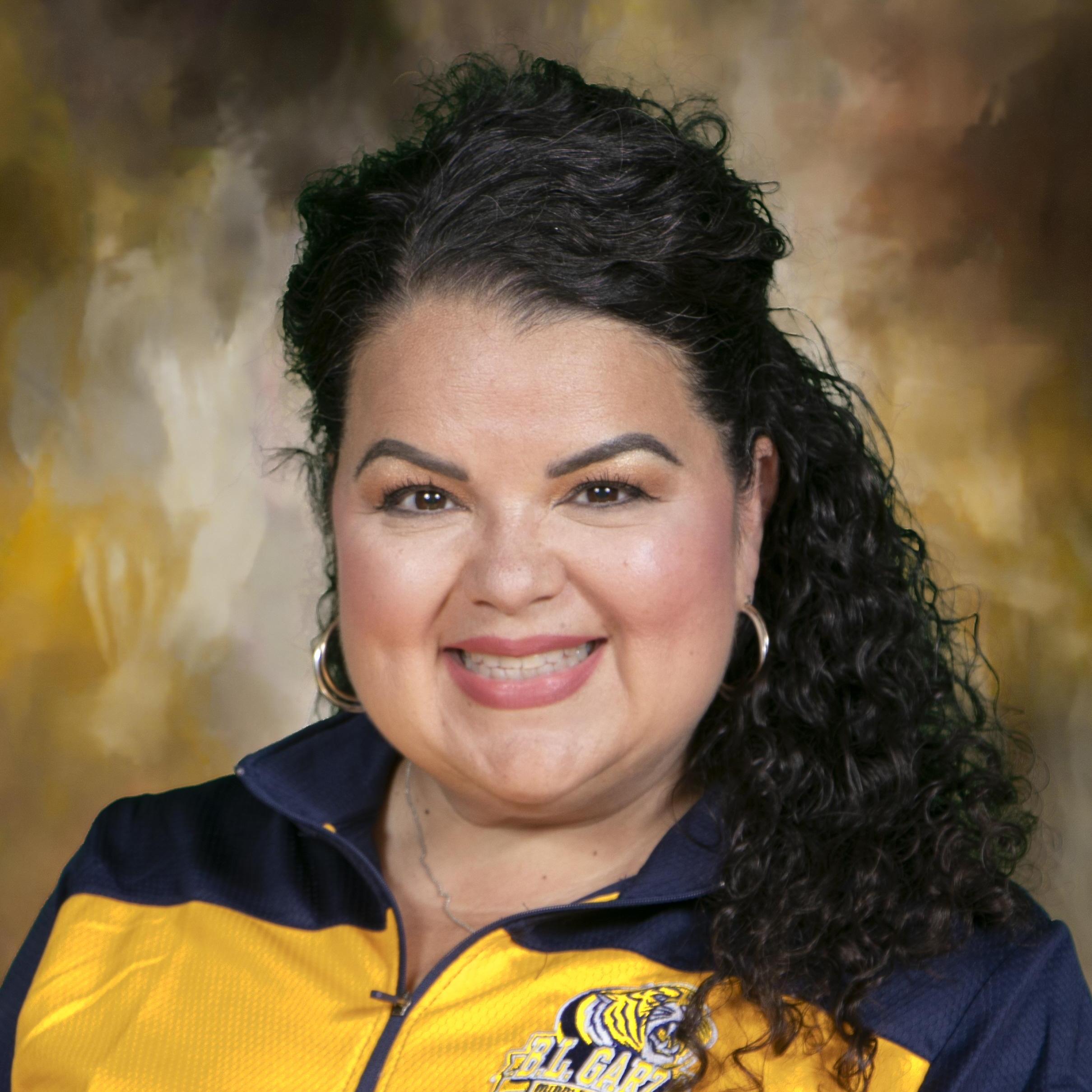 LindaDavila-Macal's Profile Photo