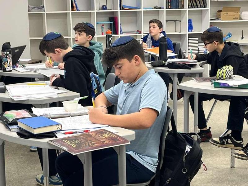 7th grade boys learning