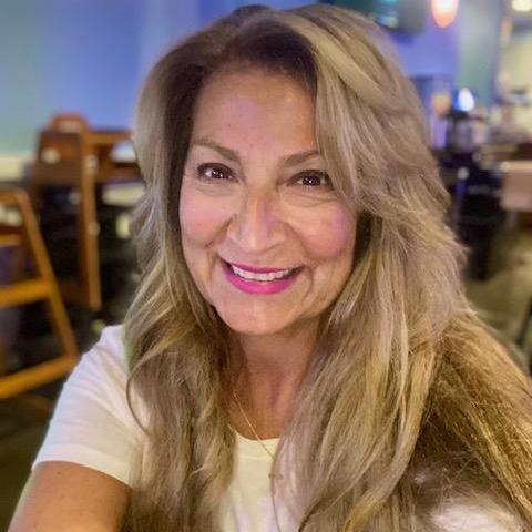YvonneGoulet's Profile Photo