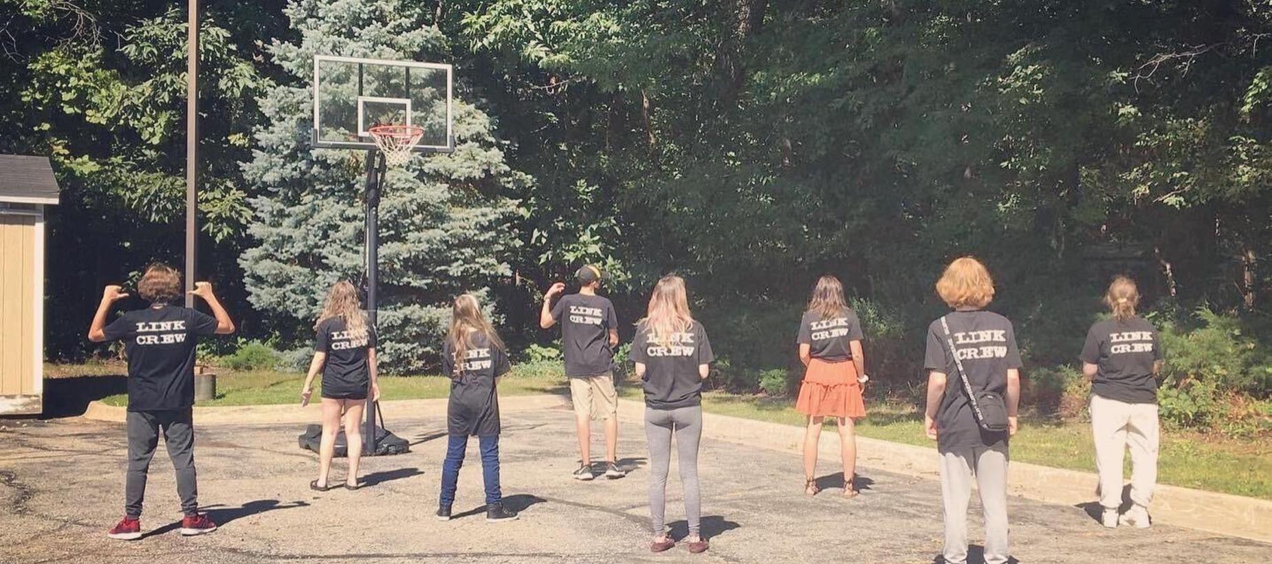 link crew