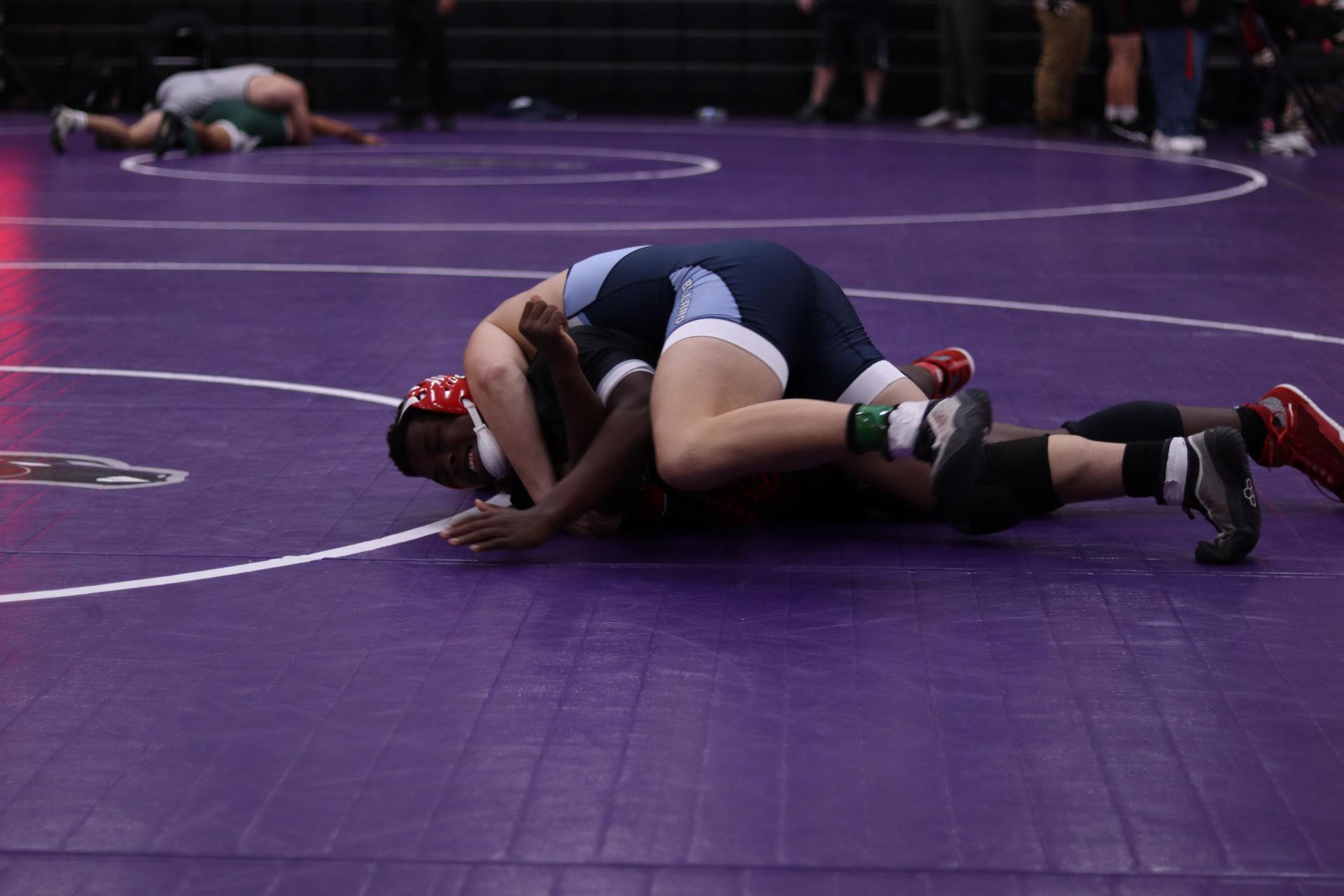 boys wrestling at madera south