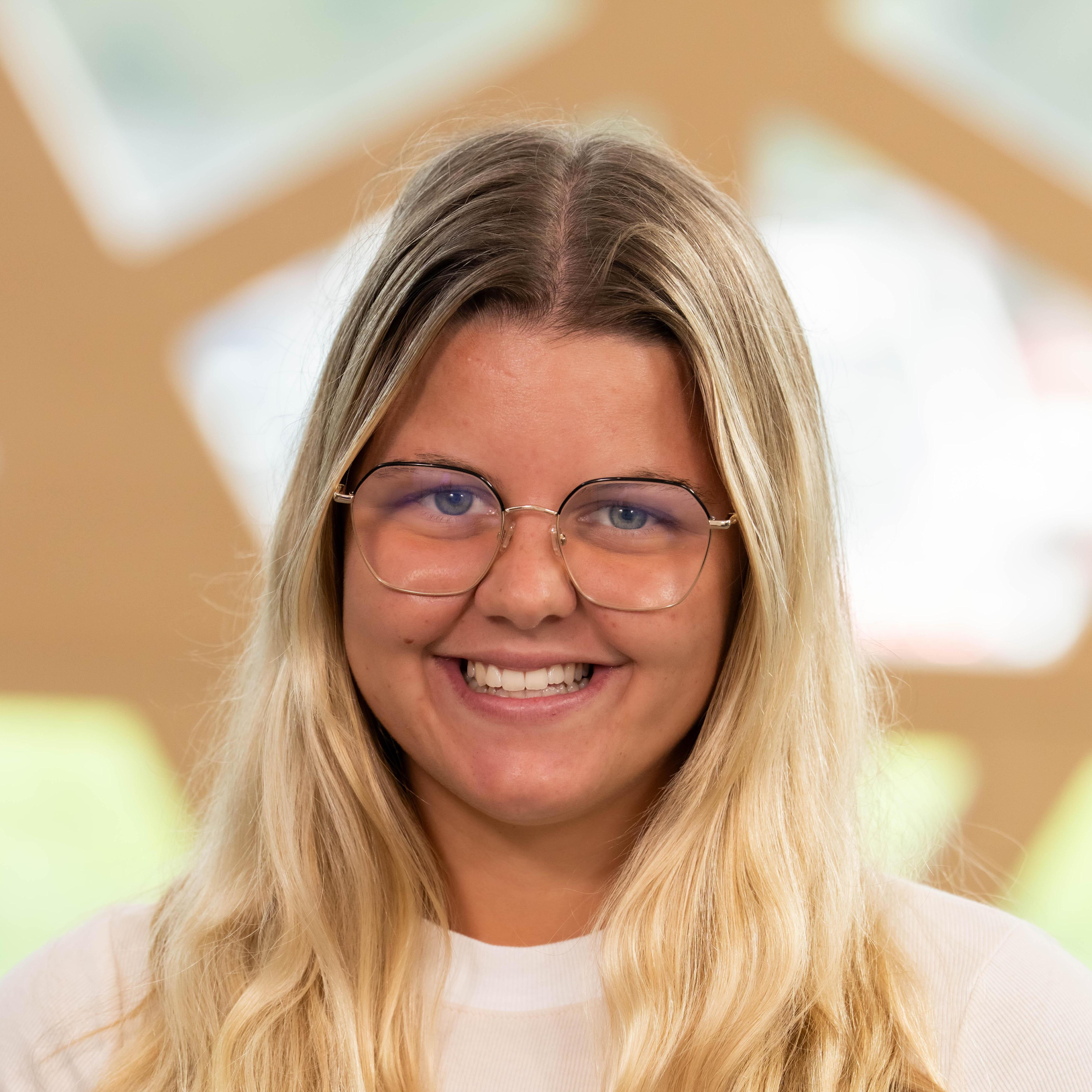 EmmaClaus's Profile Photo