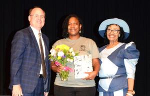 Farmer selected as the ECPS Teacher of the Year