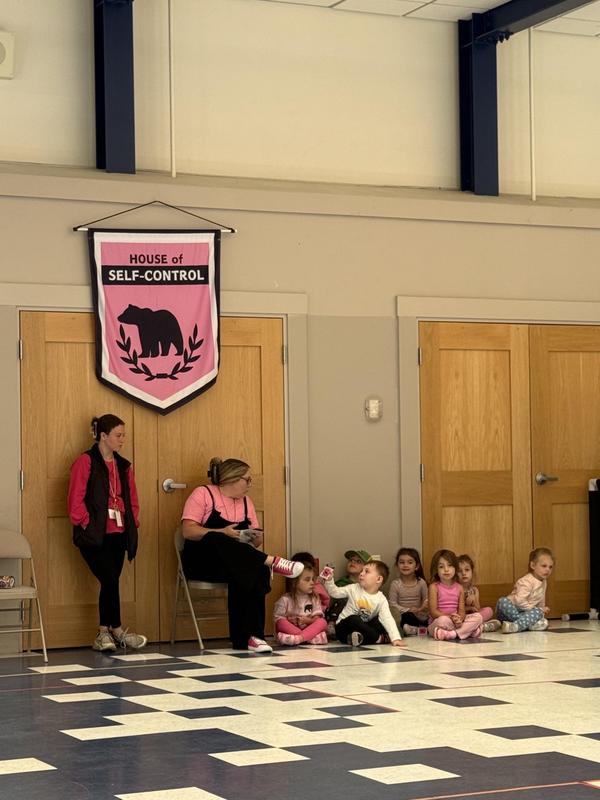 pink house members