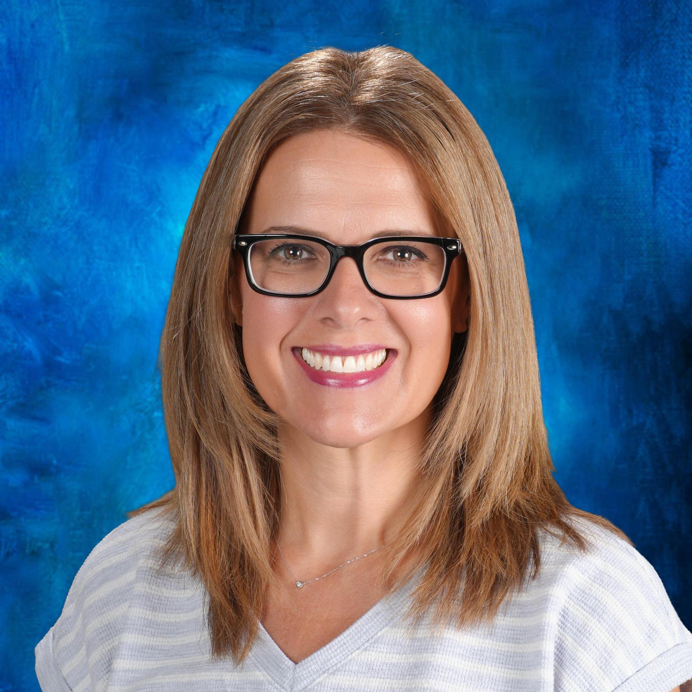 ElizabethNeri's Profile Photo
