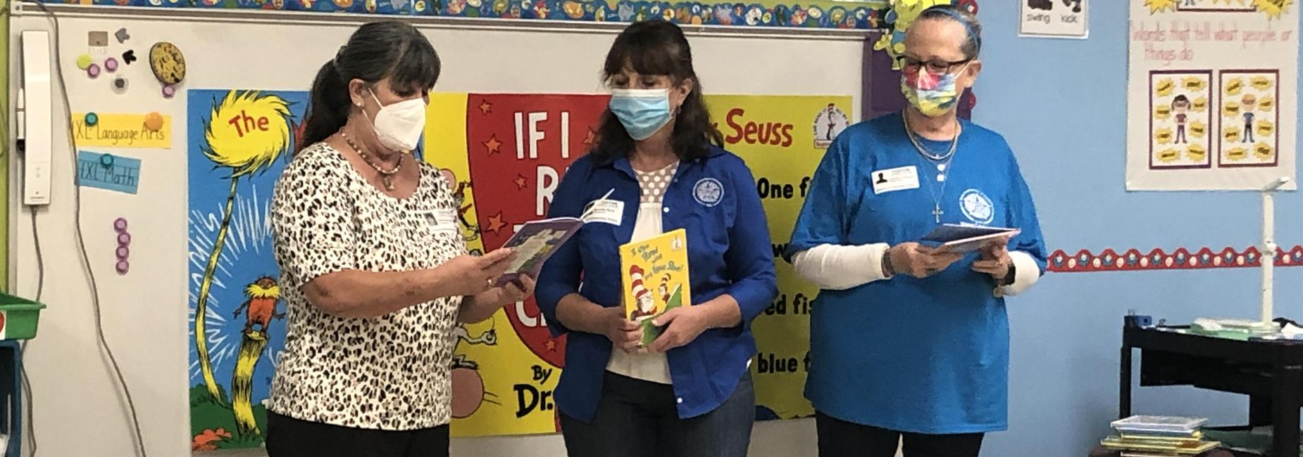 Mrs. Gonzalez' 1st grade class received a special gift today from the Women's Club of Cotulla. Thank you Novella Byrd, Venecia Arche, and Louisa Franklin for visiting our campus and presenting our 1st grade students with their special gift of a book to take home. Thank you Women's Club of Cotulla!