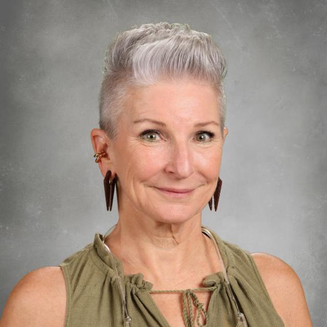 LoriLuna's Profile Photo