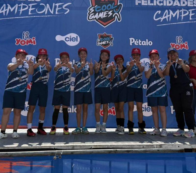 ¡Muchas felicidades a nuestro equipo de Secundaria! Featured Photo