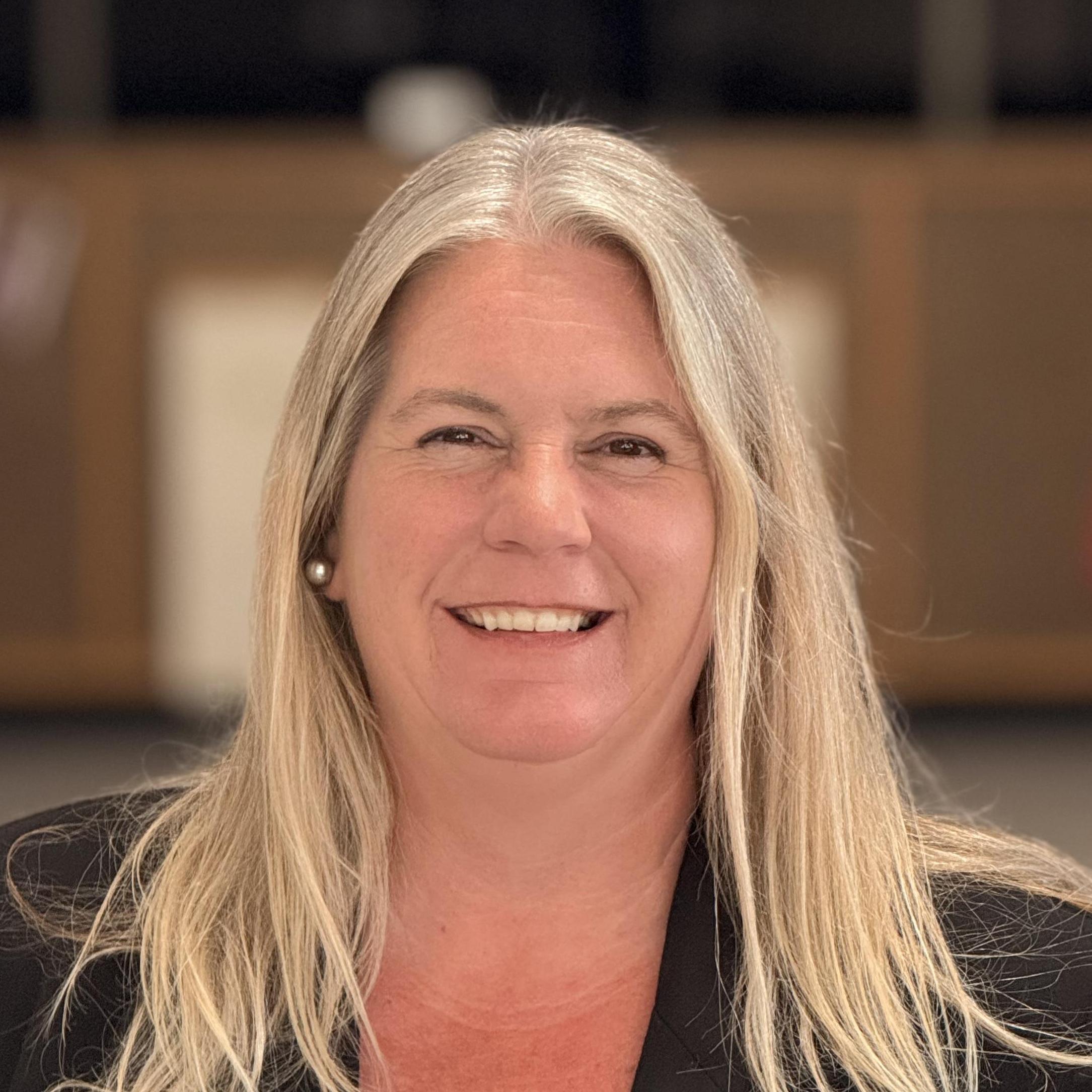 ElizabethAdams's Profile Photo