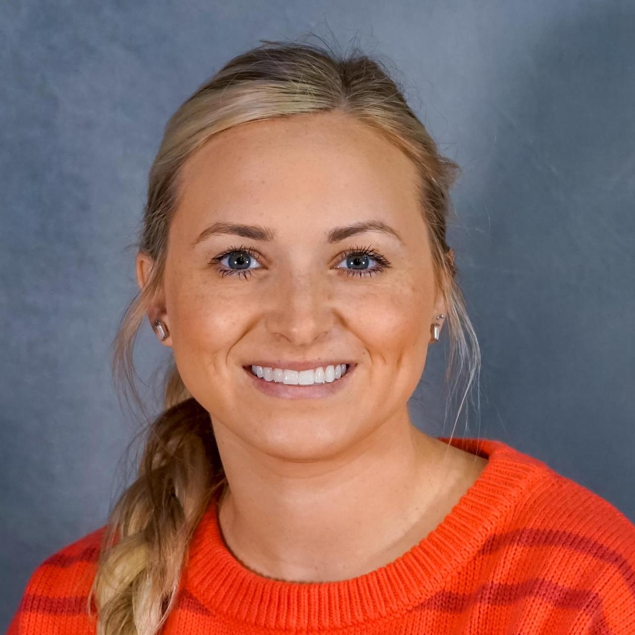 AlexaDobbins's Profile Photo
