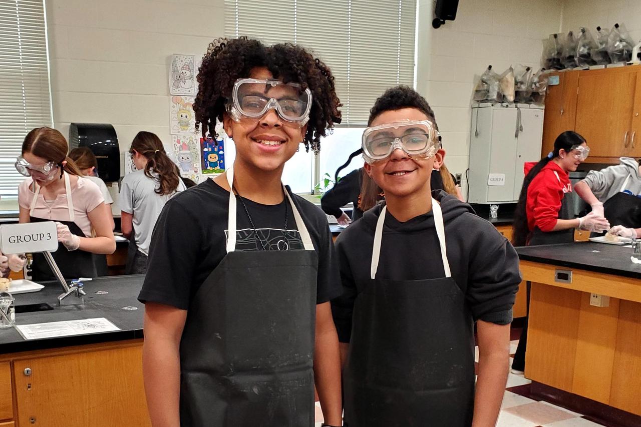 students in 7th grade science