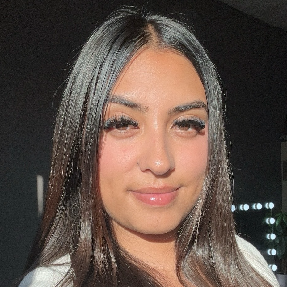AdrianaCastillo's Profile Photo