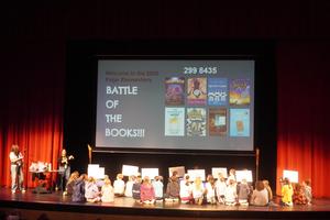 The screen shows the title of books that are in the battle final rounds for fifth grade.